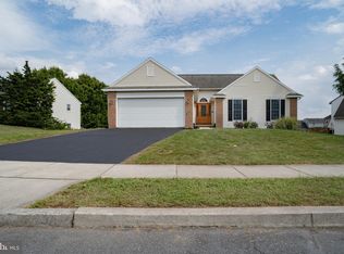 512 Ridgeview Dr, Dillsburg, PA 17019