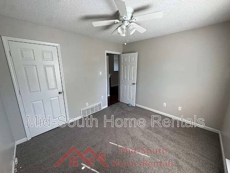 55 Oak Ridge Cv — Photo 16