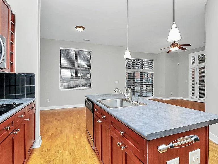 712 N Davidson St — Photo 14