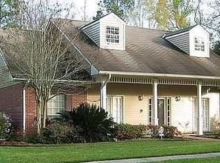 1242 Louray Dr, Baton Rouge, LA 70808