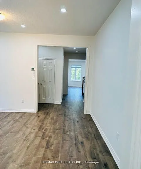 35 Riverwalk Dr — Photo 17