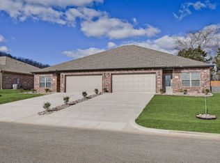 1035 Nottington St, Mountain Home, AR 72653