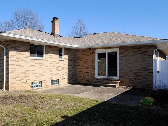 3rd image of 5238 E 100th St