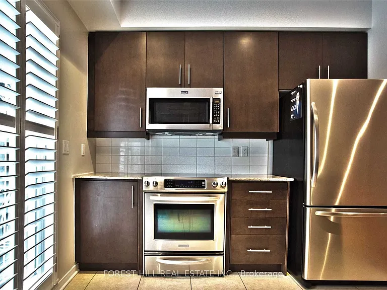 117A The Queensway #99 — Photo 5