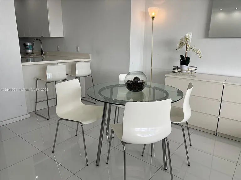 100 Lincoln Rd #1601 — Photo 3