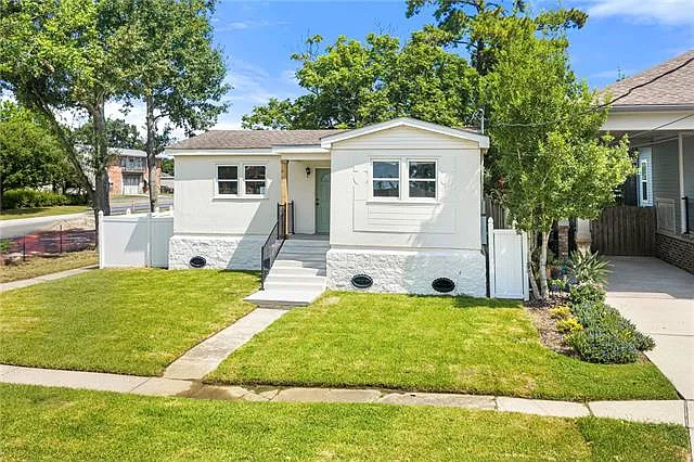 2 bed, 1.0 bath, 950 sqft, $2,000 — Photo 3