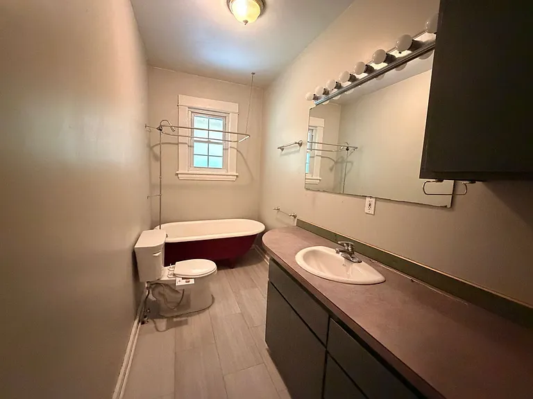 162 Grand Ave NE #2 — Photo 9