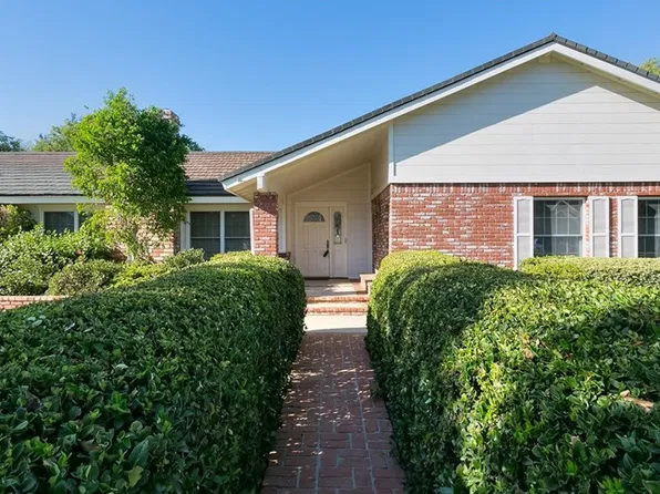 22455 Needles St, Chatsworth, CA 91311