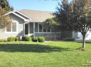 1203 Fredrich Dr, Salina, KS 67401