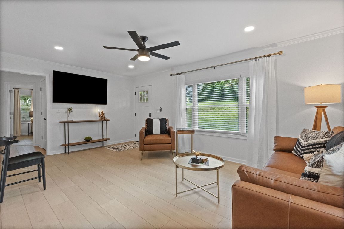 next background image