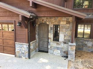 118 Valley Vista Dr, Mammoth Lakes, CA 93546
