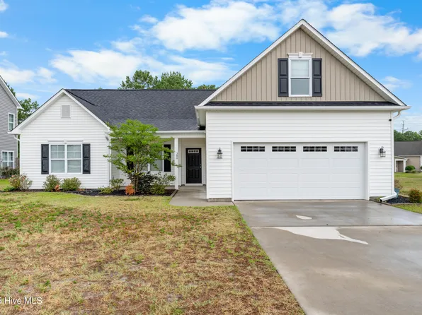 380 Avendale Drive, Rocky Point, NC 28457