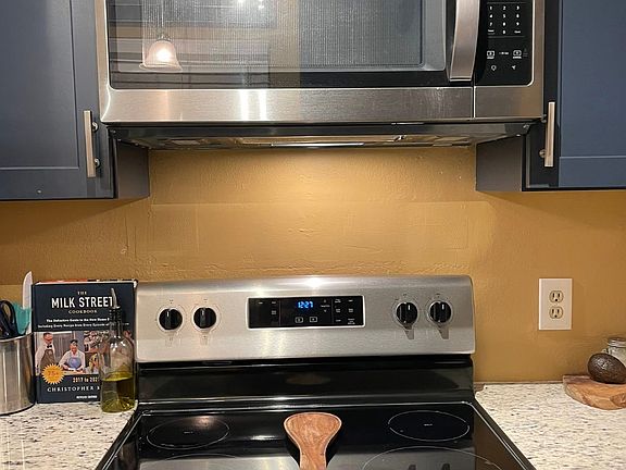 3rd image of 12166 Metric Blvd APT 137