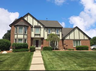 45564 Falmouth Ave, Novi, MI