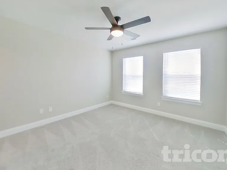 239 River Rd — Photo 13