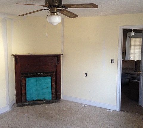 4th image of 50 W Highland Ave