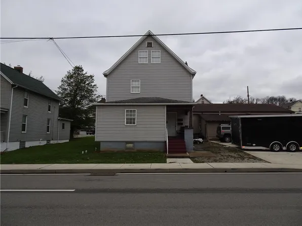 403 S 4th St, Youngwood, PA 15697