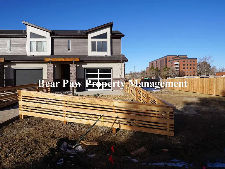 4005 S Teller St — Photo 1