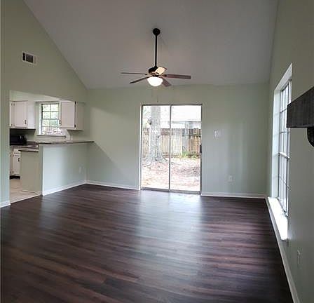 5th image of 147 Walnut St