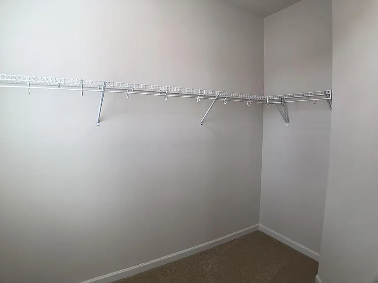 720 Dorset Stream Dr — Photo 17