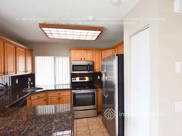 1282 Seagrape Cir — Photo 4