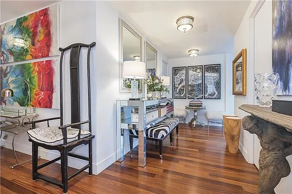 Rented by A & I Broadway | media 6