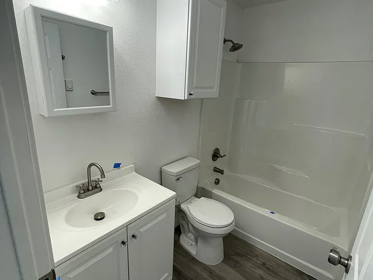325 W 1st Ave — Photo 7