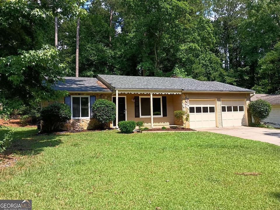 1st image of 255 Hembree Forest Cir