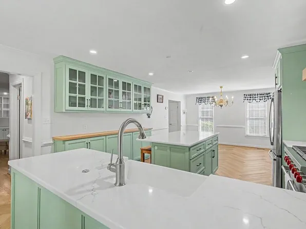113 James Longstreet, Williamsburg, VA 23185
