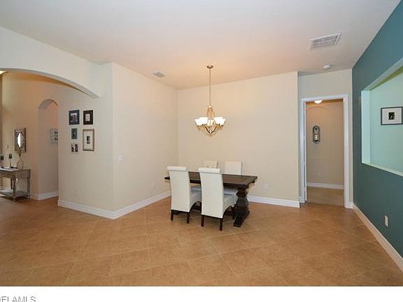 4th image of 11136 Sparkleberry Dr