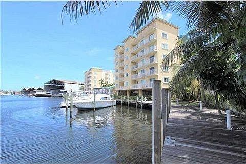 2nd image of 2475 NW Sixteen Street Rd #316