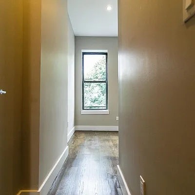 Rented by Nooklyn NYC LLC | media 39