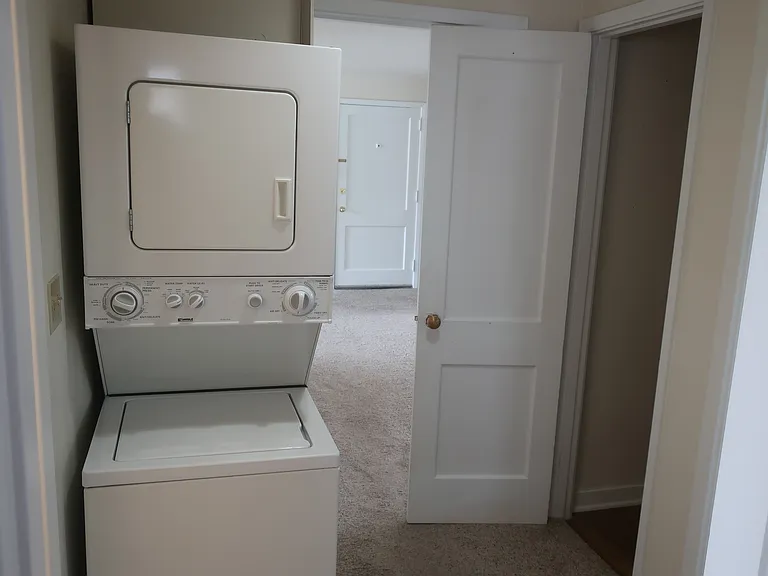 105 Lavender Ct #1 — Photo 9