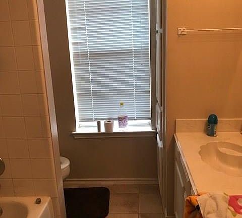 5th image of 8339 Crystalwood Dr
