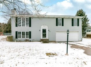 111 Blackhawk Dr, Park View, IA