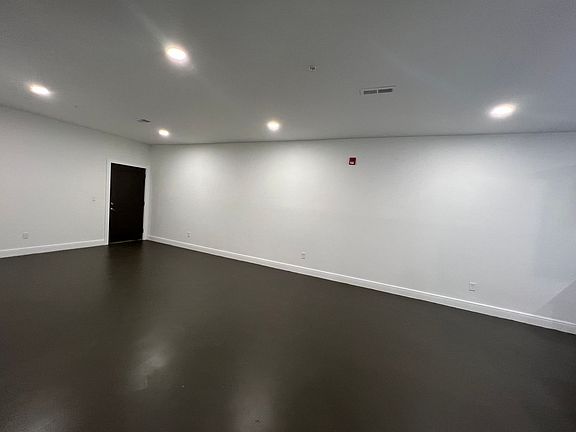 3rd image of 3760 Patriot Pkwy #2-W