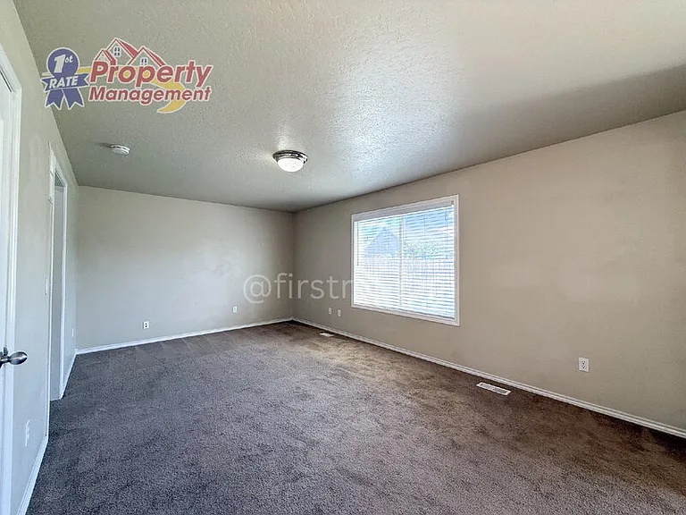 1491 W Verbena Dr — Photo 15