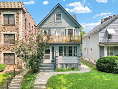 3354 North Cambridge AVENUE, Milwaukee, WI, 53211