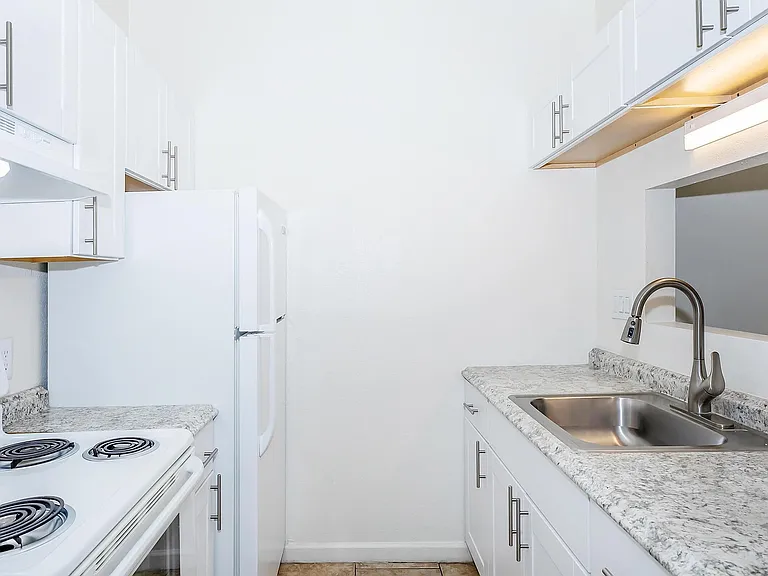 1 Bed 1 Bath