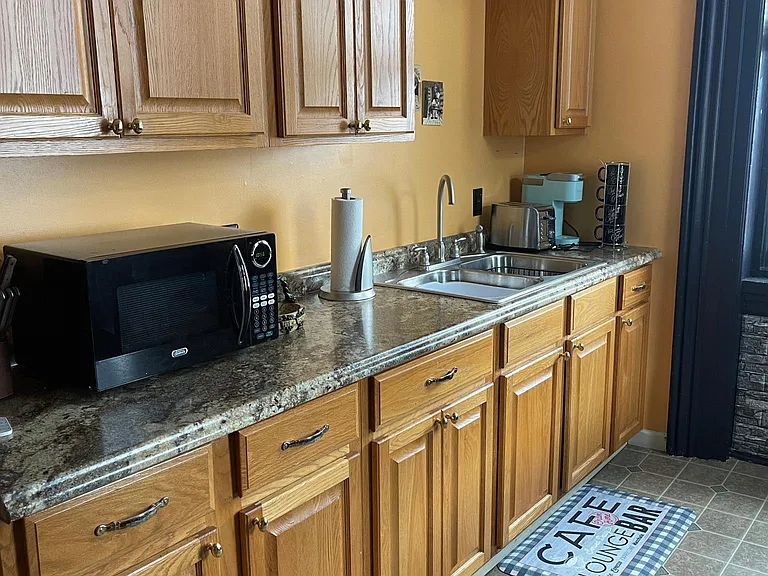 363 Groves Ct — Photo 11