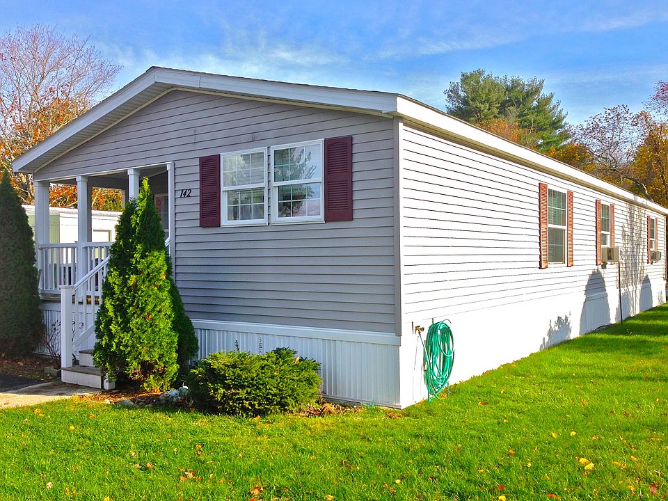 1003 Oakhill Ave, Attleboro, MA 02703 | Zillow