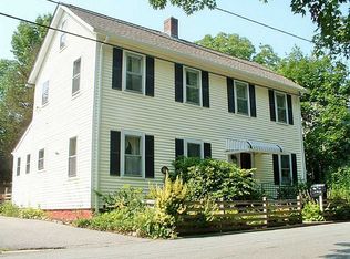 17 Parker St, Coventry, RI 02816