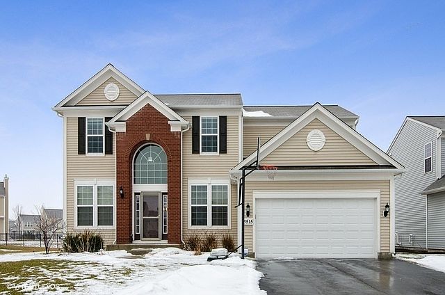 1st image of 3515 Crestwood Ln