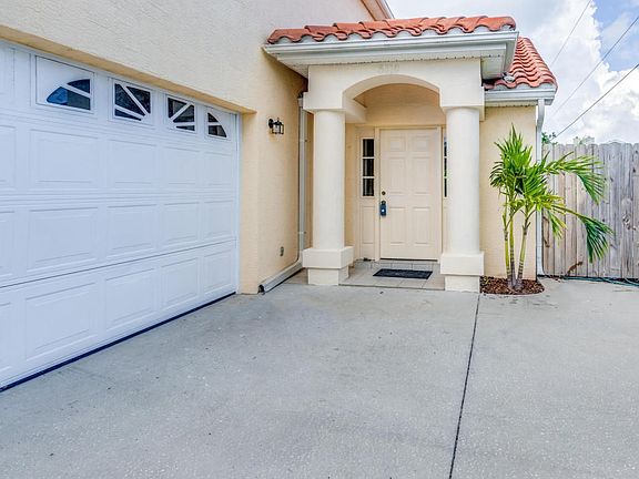SIDE ENTRY 3 CAR GARAGE