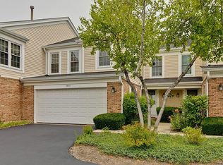 4873 Turnberry Dr, Hoffman Estates, IL 60010