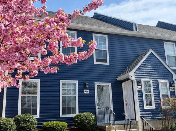 965 Roundhouse Ct, West Chester, PA 19380