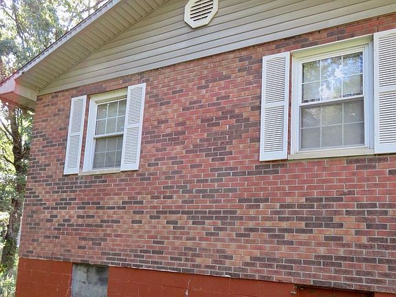2nd image of 33 Boggs Rd