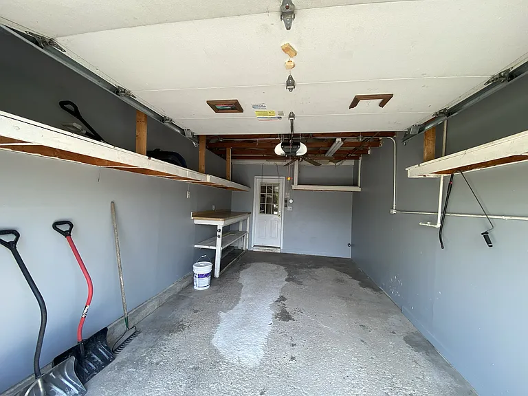 172 Placid Ave — Photo 26