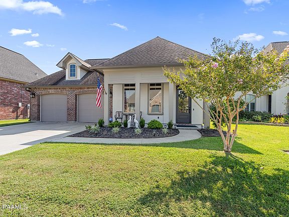 5th image of 305 Cypress View Dr