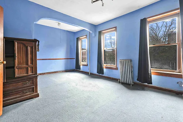 Sold by Mitra Hakimi Realty Group, LLC | media 5